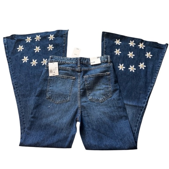 Forever 21 Daisy Embroidered High-Rise Flare Jeans. - Picture 3 of 4